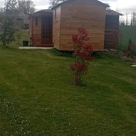 Les Roulottes A La Campagne Agroturismo Beauregard-l'Eveque